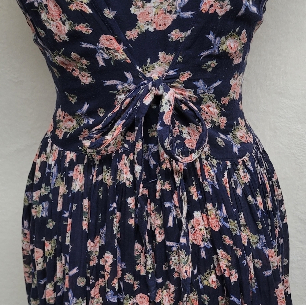 1970s Vintage Sita Blue Pink Floral Scoop Neck Tie-Waist Fit & Flare Midi Dress - Picture 10 of 12